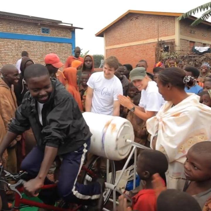 This Bike Washes Your Clothes as You Pedal — published project image